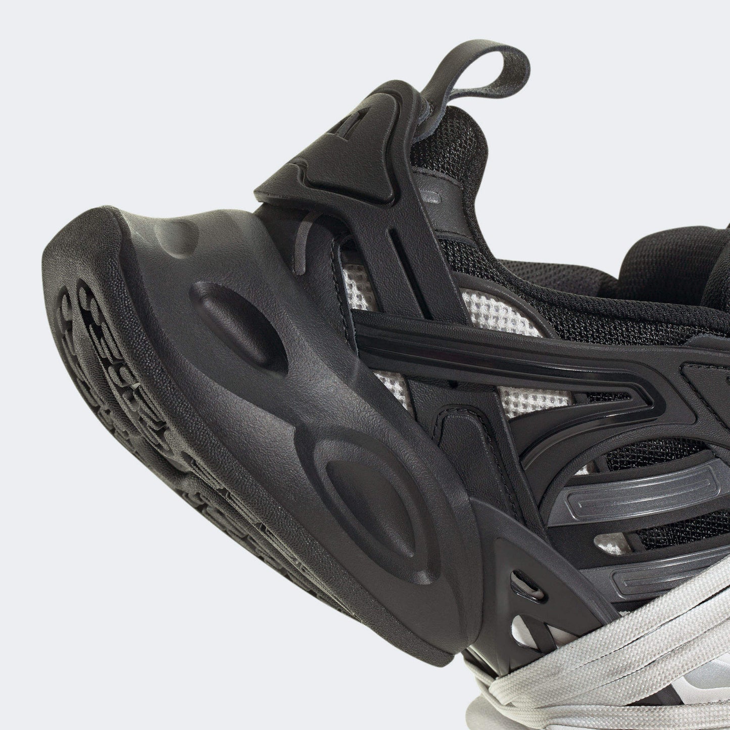 Adidas XLG Runner Deluxe - Black and White