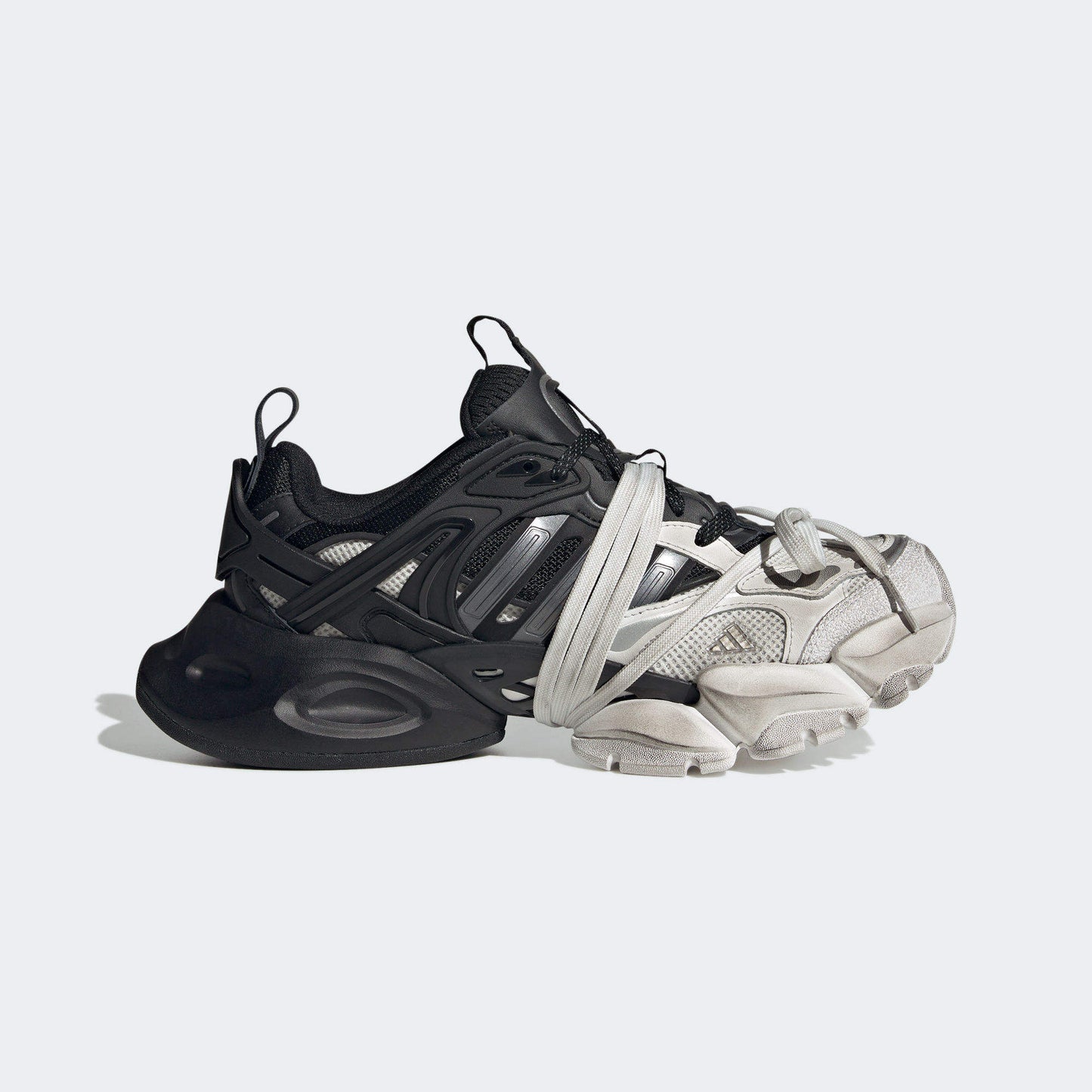 Adidas XLG Runner Deluxe - Black and White