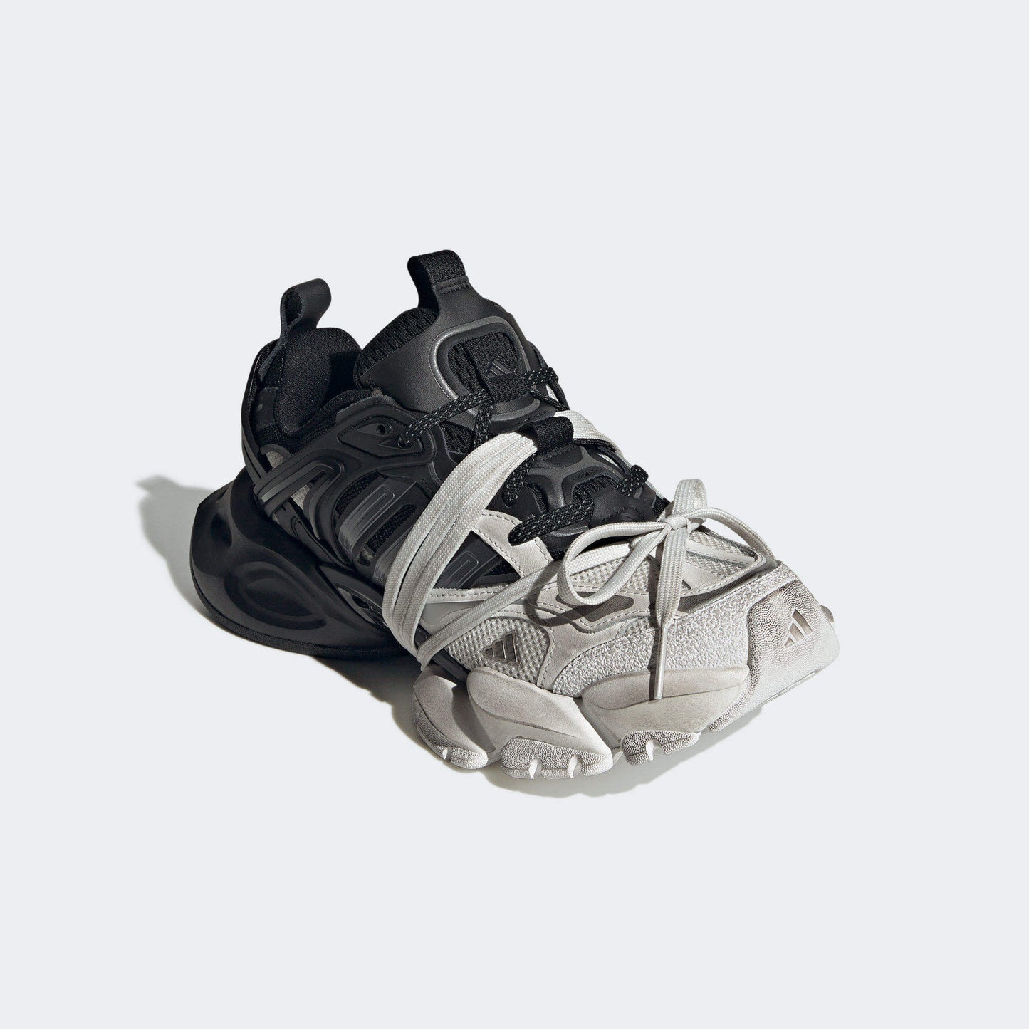 Adidas XLG Runner Deluxe - Black and White