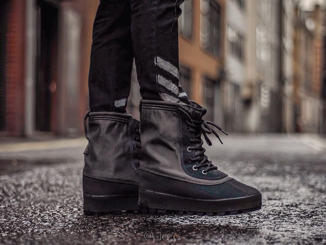Yeezy 950 - Pirate Black