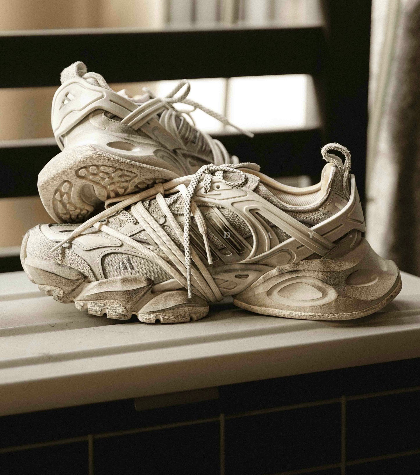 Adidas XLG Runner Deluxe - Beige